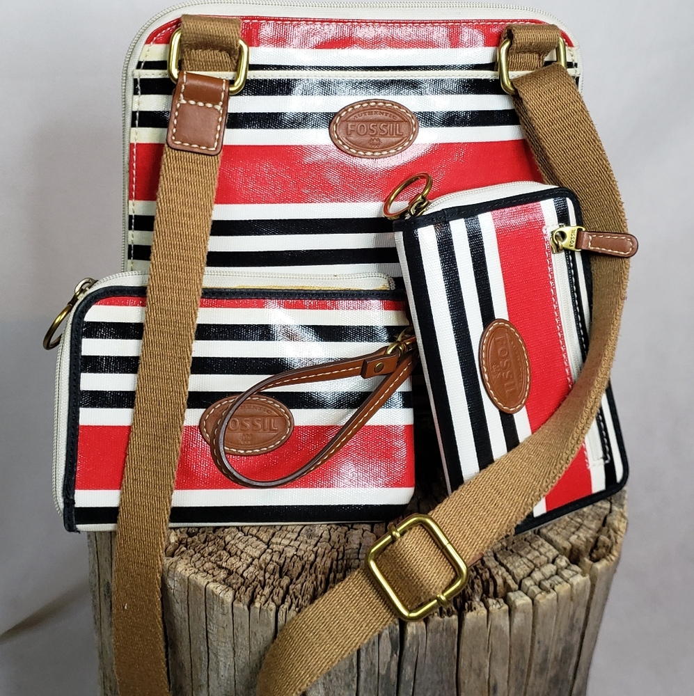 Fossil Purse w/ Extras